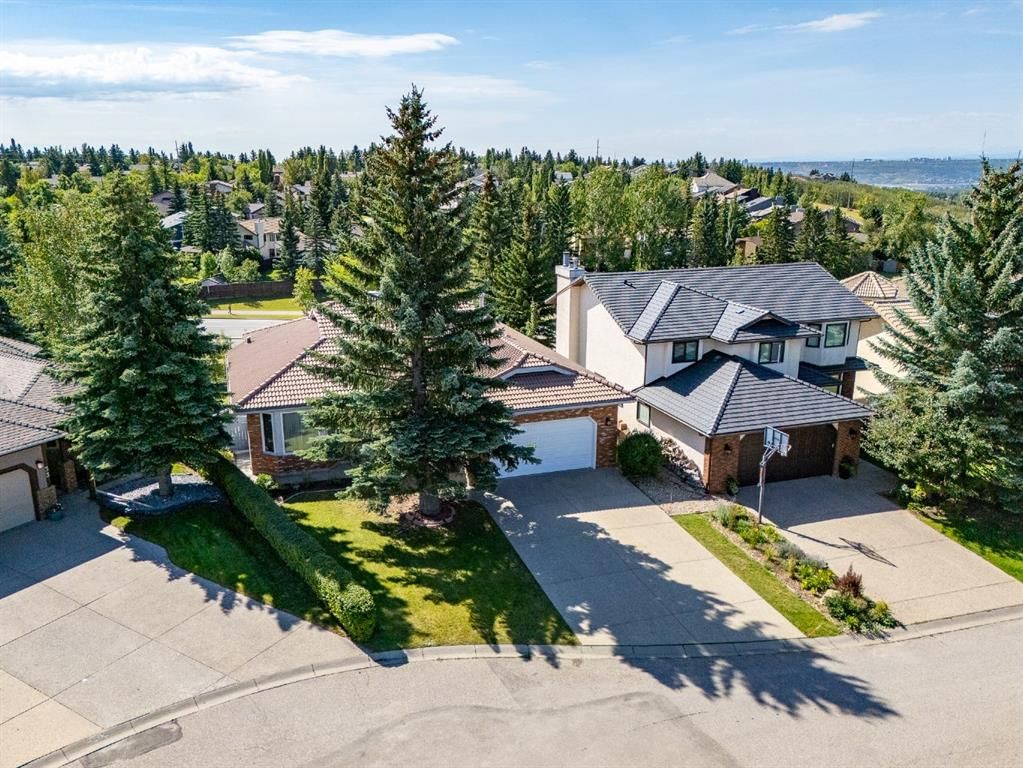 37 Edgeview Road NW, Calgary — photo 2 of 50