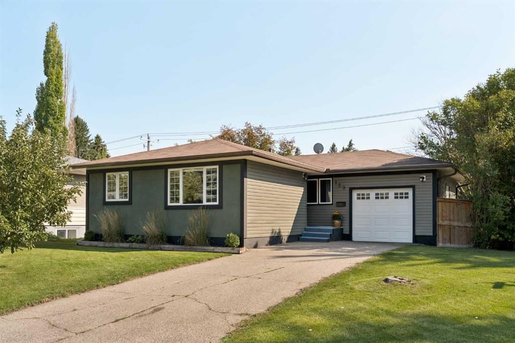 129 Springwood Drive SW, Calgary — main listing photo