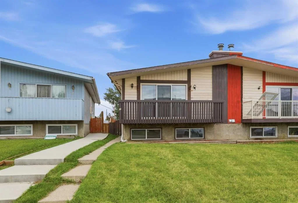 15 Doverville Way SE, Calgary — main listing photo