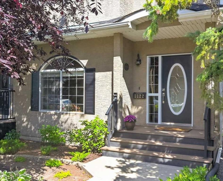 1122 21 Avenue NW, Calgary — photo 2 of 50