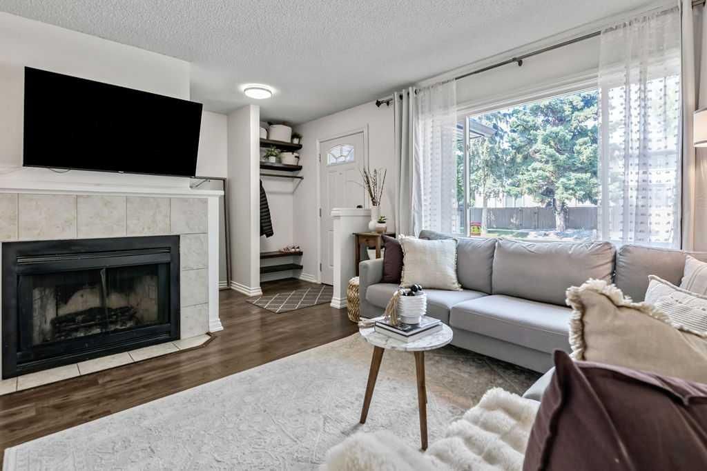 161 Woodborough Terrace SW, Calgary — photo 5 of 50
