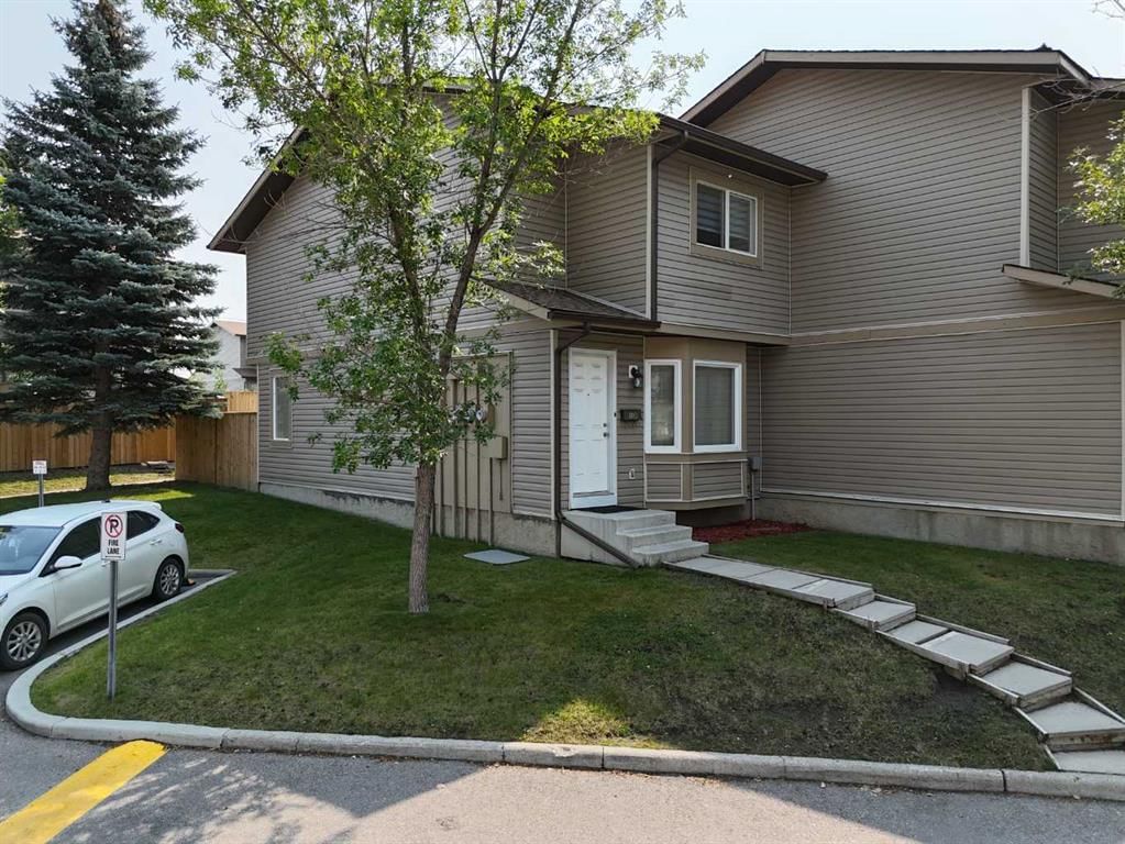108 Falshire Terrace NE, Calgary — photo 2 of 34