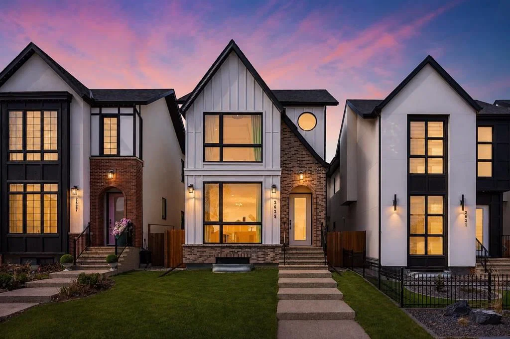 2625 29 Street SW, Calgary — main listing photo