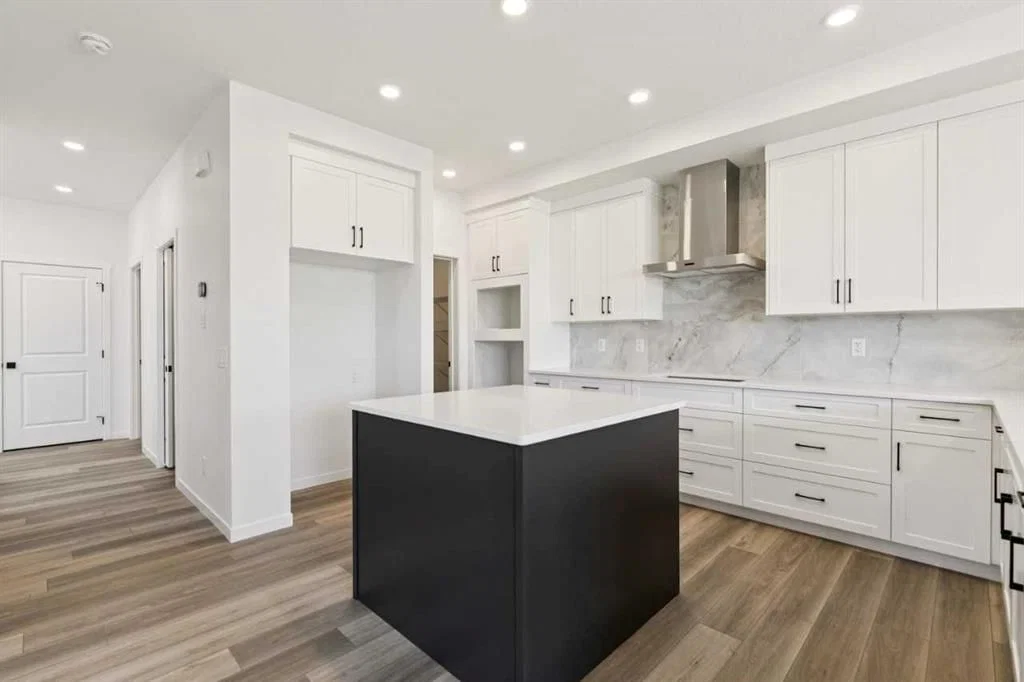 118 Creekstone Place SW, Calgary — photo 5 of 50