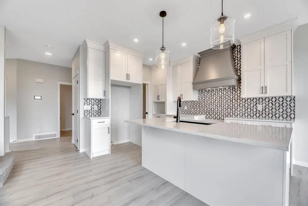 63 Setonvista Grove SE, Calgary — photo 4 of 45