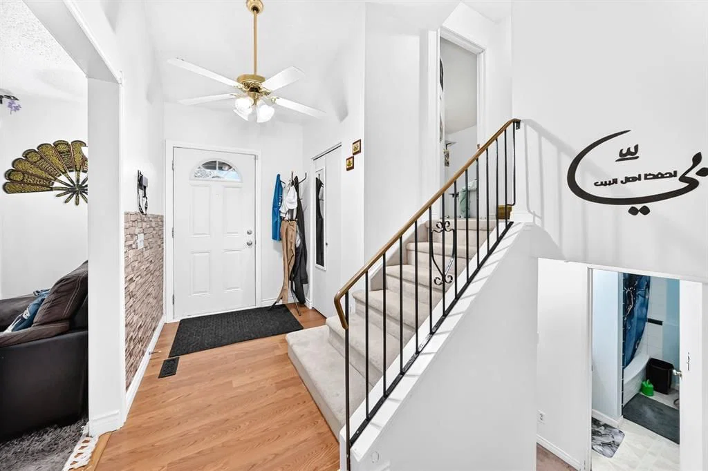 983 Rundlecairn Way NE, Calgary — photo 2 of 36