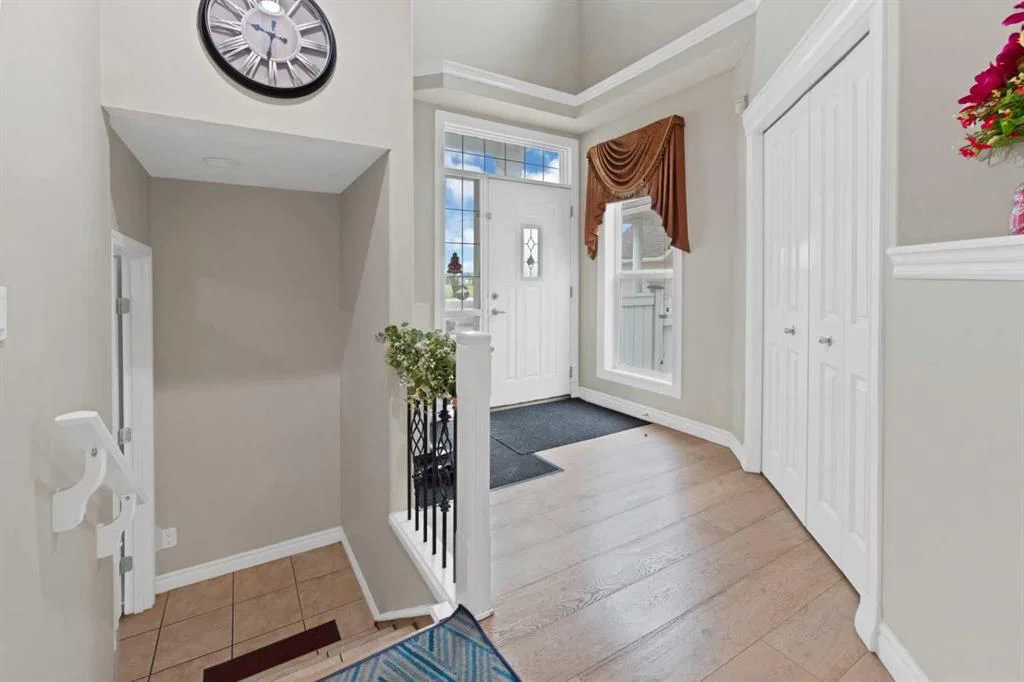 77 Saddleland Drive NE, Calgary — photo 5 of 45