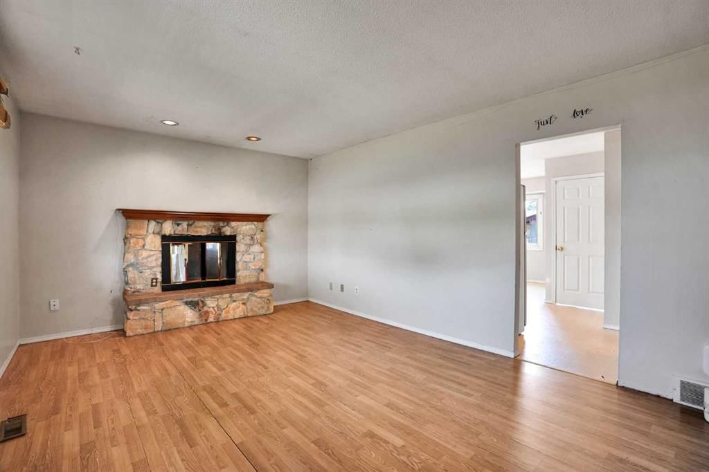 888 Rundlecairn Way NE, Calgary — photo 3 of 33