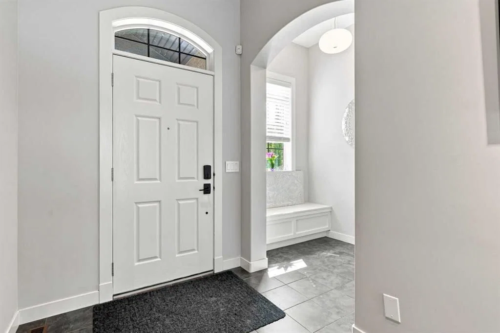 163 Cranarch Circle SE, Calgary — photo 3 of 49