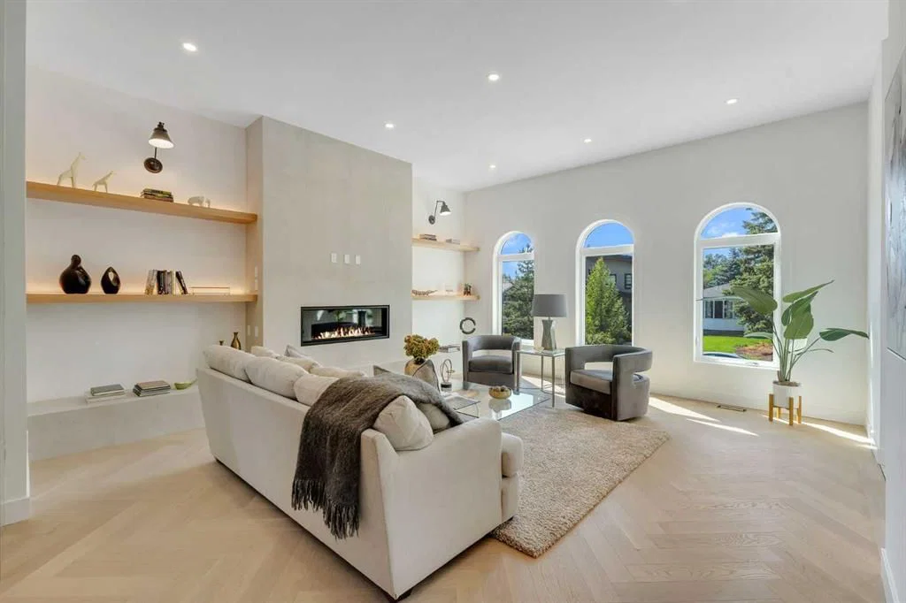 2220 8 Street NE, Calgary — photo 4 of 50