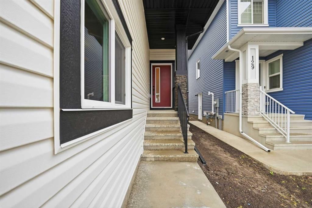 145 Topaz Place, Cochrane — photo 5 of 49