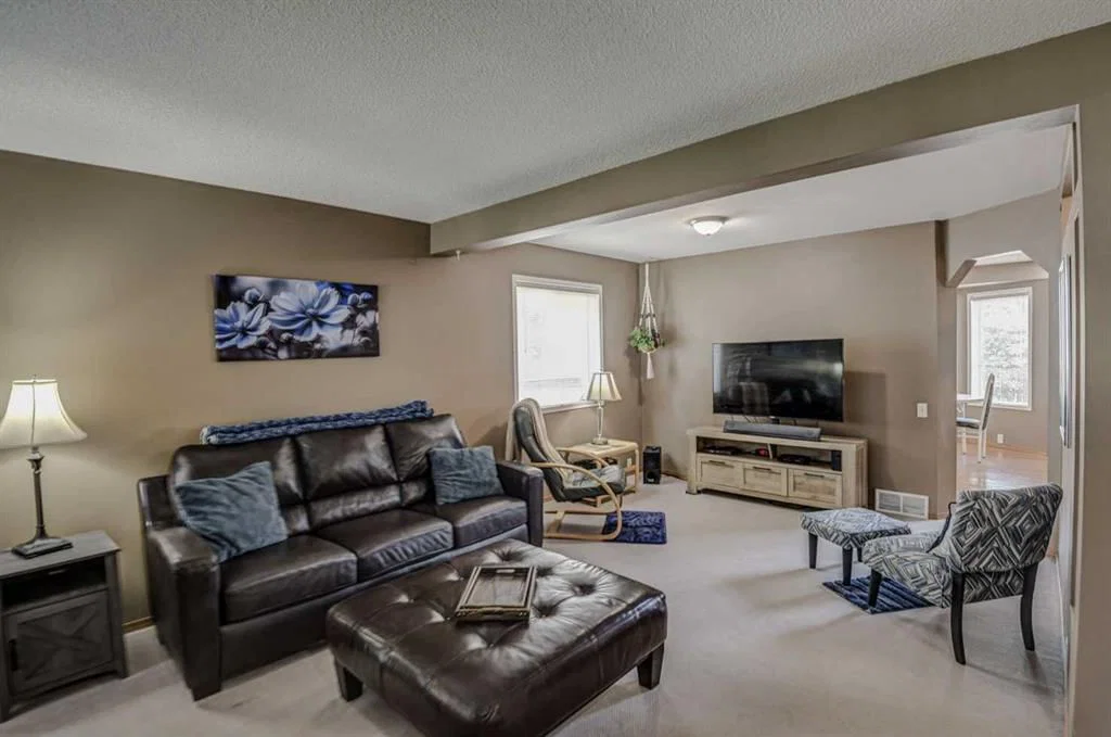 124 Del Ray Close NE, Calgary — photo 3 of 28