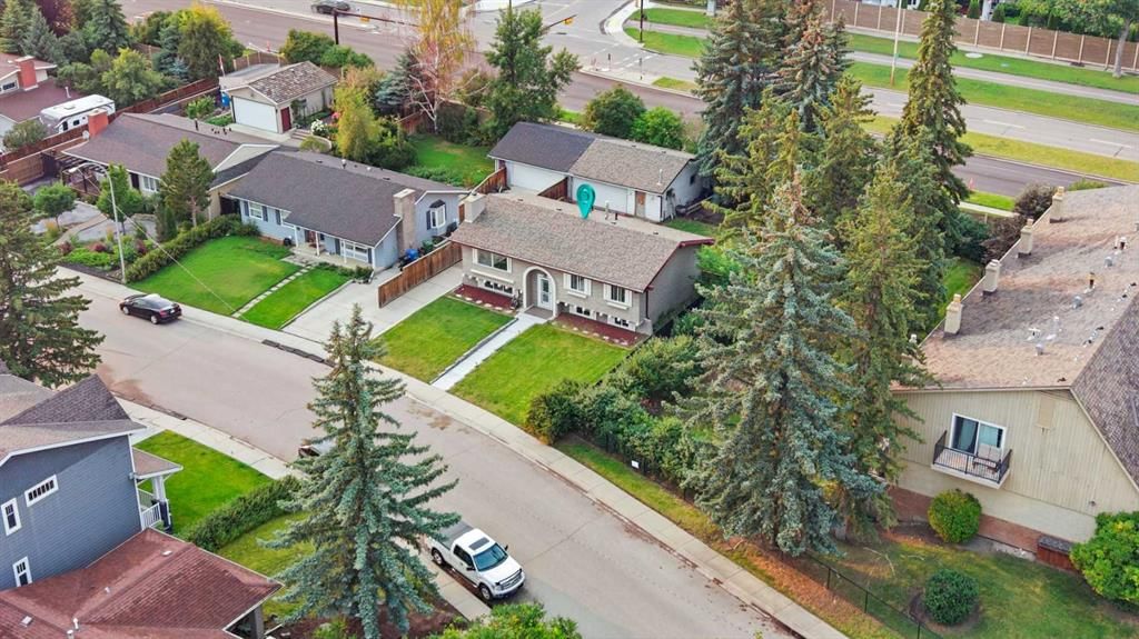 2220 Paliswood Road SW, Calgary — photo 2 of 49