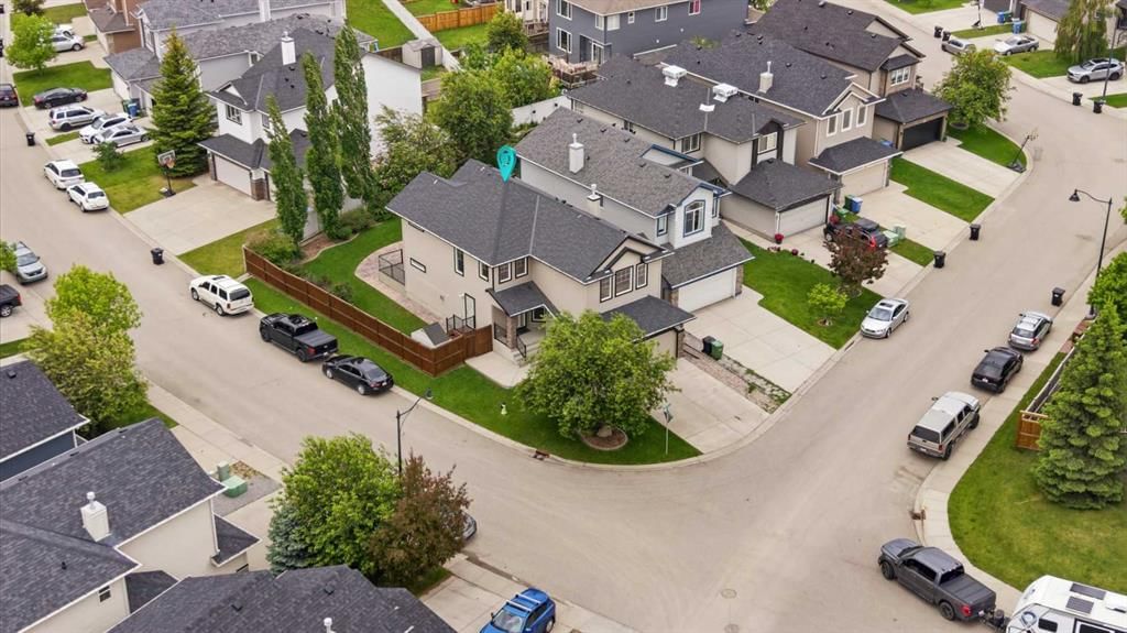 137 Evanscove Circle NW, Calgary — main listing photo