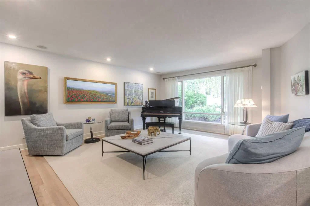 1702 24 Street SW, Calgary — photo 4 of 50