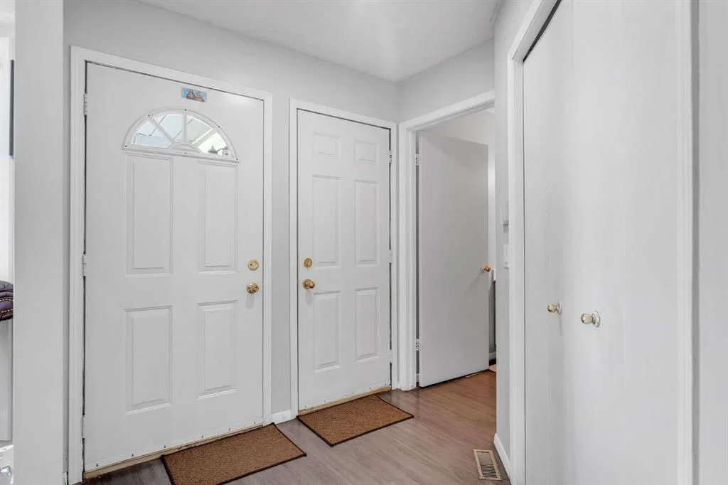 11 Arbour Summit Close NW, Calgary — photo 4 of 49