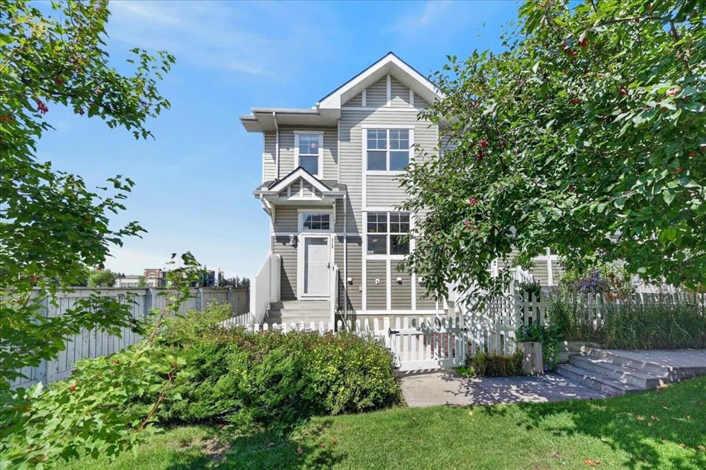 3146 New Brighton Gardens SE, Calgary — main listing photo