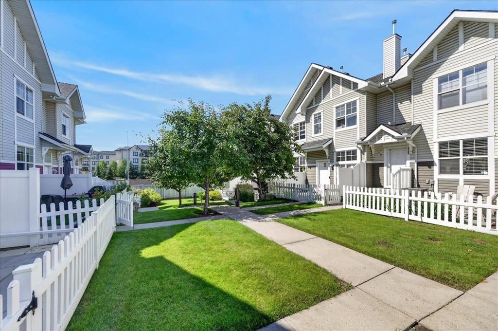 3146 New Brighton Gardens SE, Calgary — photo 5 of 50