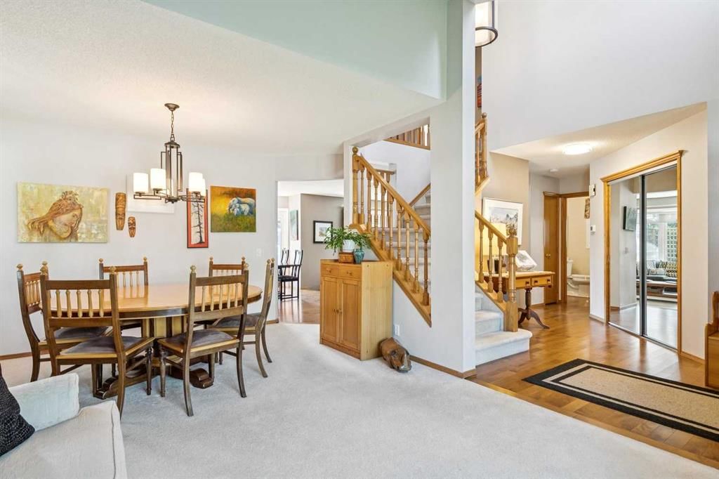 124 Schubert Hill NW, Calgary — photo 5 of 36