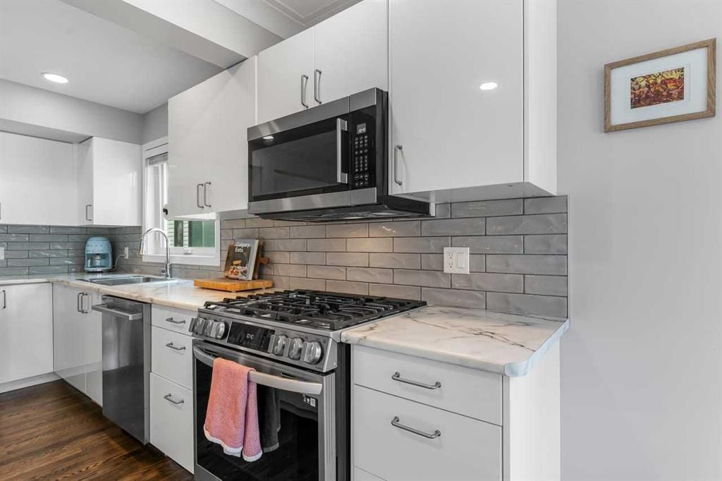 2031 2 Avenue NW, Calgary — photo 5 of 48