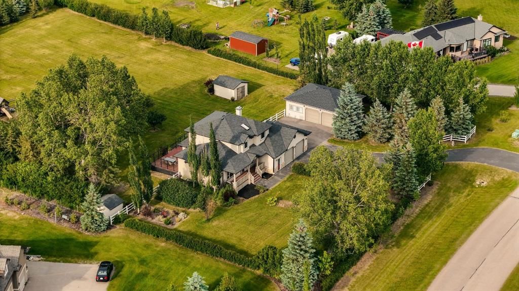 112 Pinto Lane SE, Airdrie — photo 2 of 50