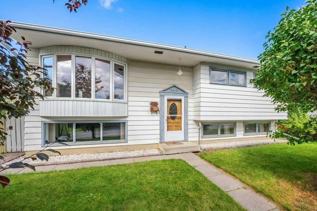 4515 Norquay Drive NW, Calgary — main listing photo