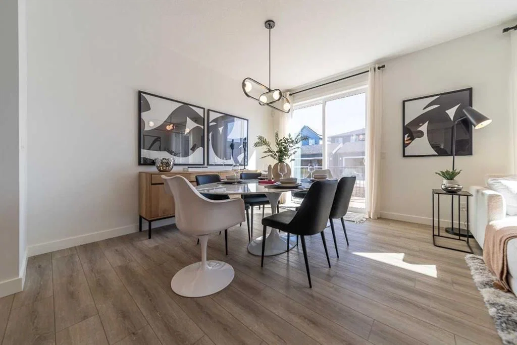 381 Sora Park SE, Calgary — photo 3 of 10