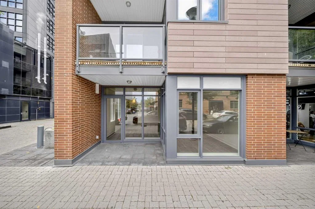 615 Confluence Way SE, Calgary — photo 3 of 44