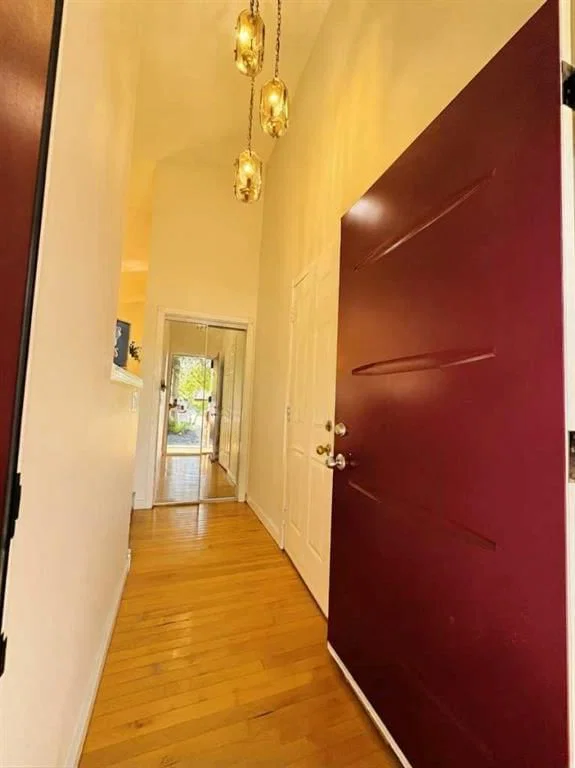 123 SUNMILLS Place SE, Calgary — photo 3 of 30