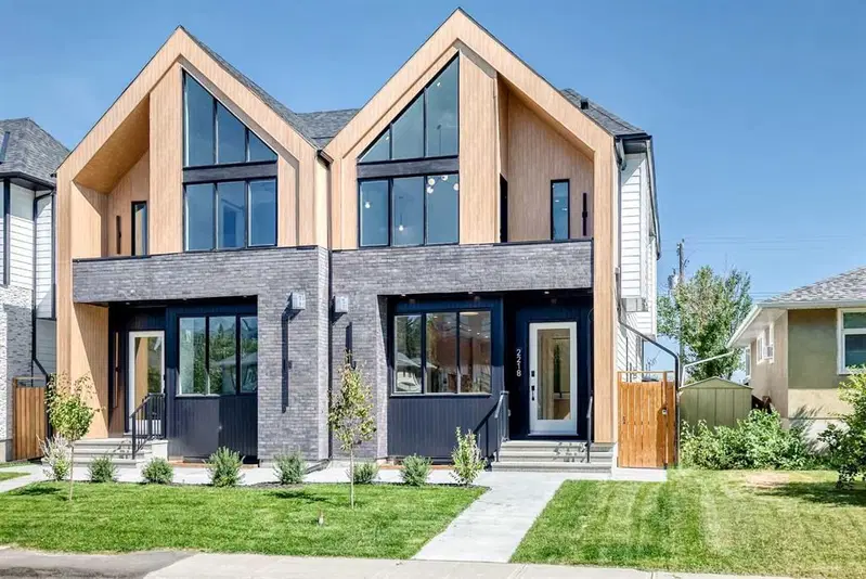 2218 35 Street SW, Calgary — main listing photo