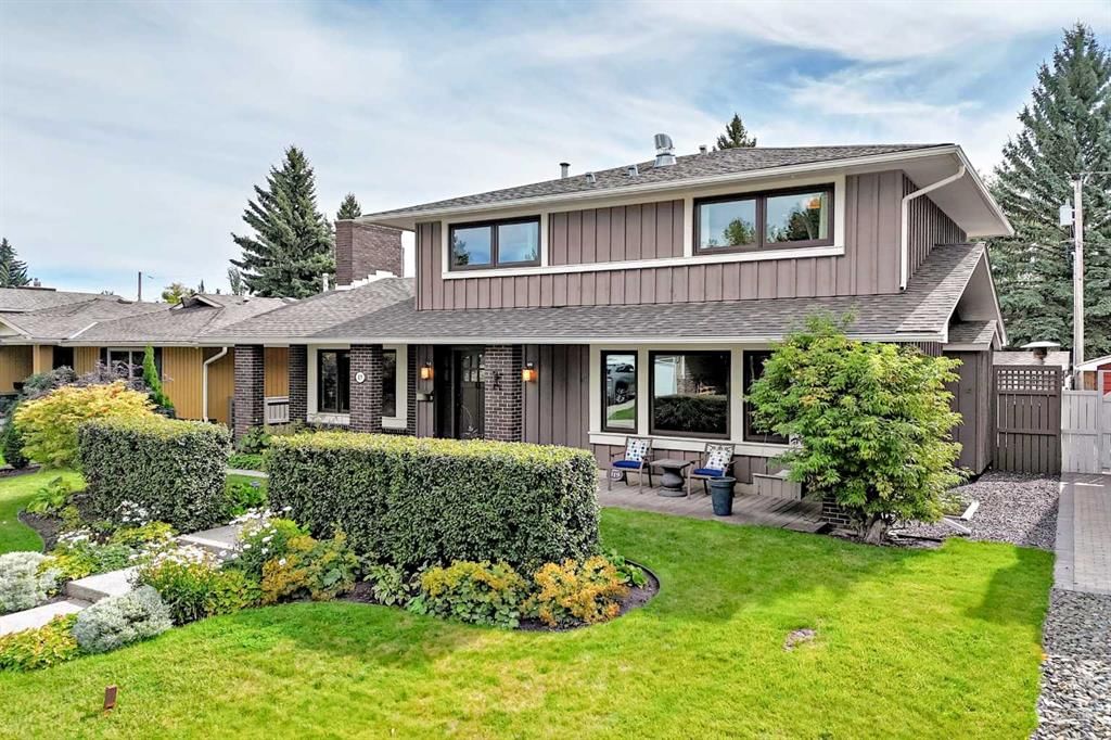 819 Parkwood Drive SE, Calgary — photo 3 of 46