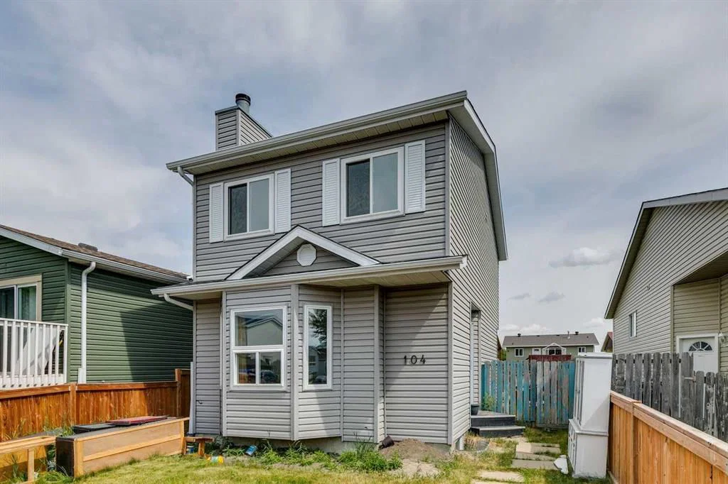 104 Falmere Way NE, Calgary — photo 2 of 31