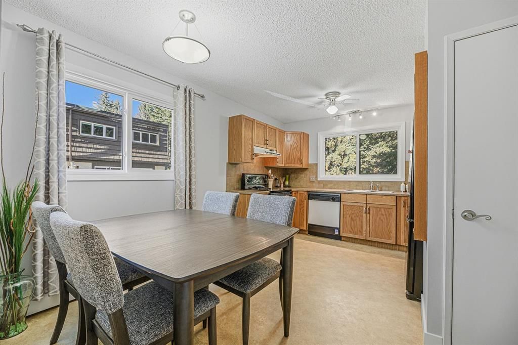 830, 3130 66 Avenue SW, Calgary — photo 5 of 33