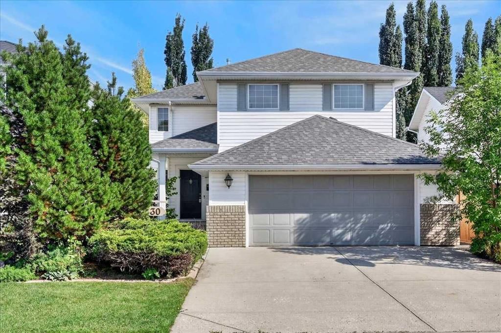 30 Sierra Nevada Way SW, Calgary — main listing photo
