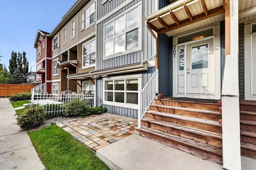 707, 10 Auburn Bay Avenue SE, Calgary — photo 2 of 34