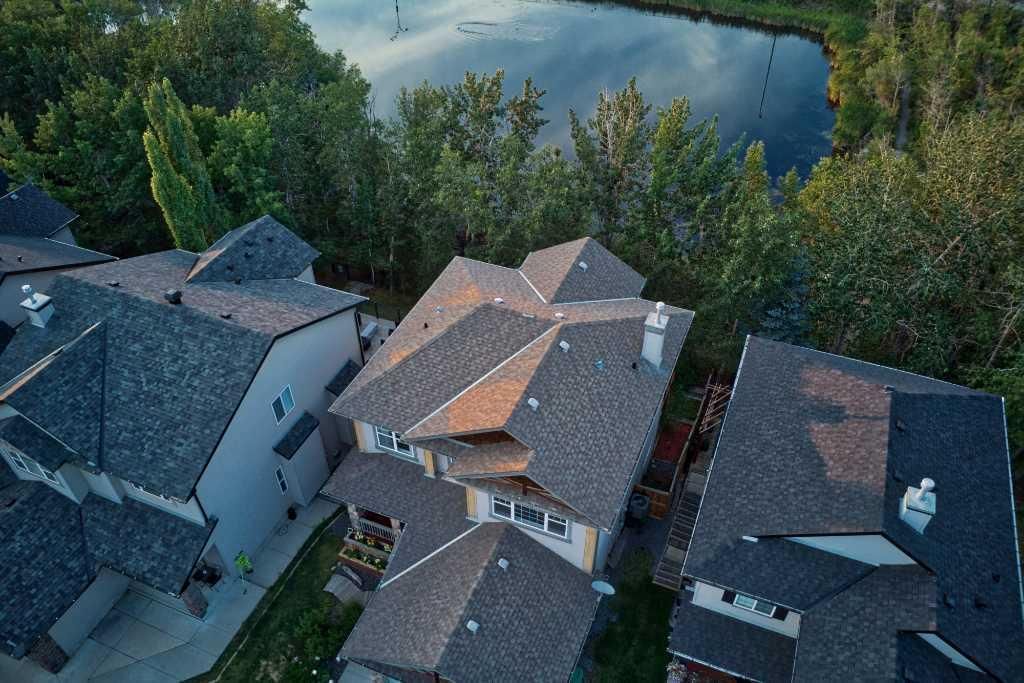 149 Rockborough Green NW, Calgary — photo 2 of 50
