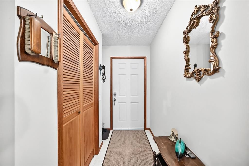 272 Woodside Road NW, Airdrie — photo 5 of 49