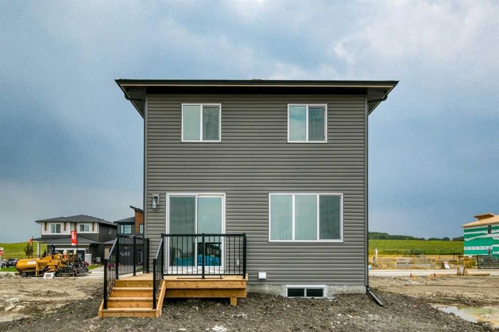139 Fireside Close, Cochrane — photo 3 of 39