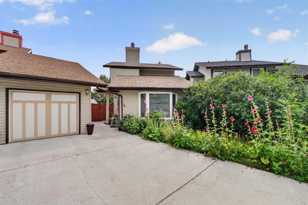 36 Templegreen Bay NE, Calgary — photo 2 of 48
