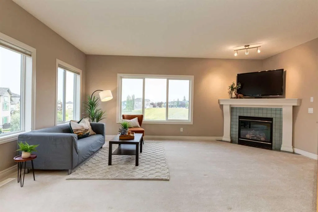 357 Kincora Drive NW, Calgary — photo 5 of 47