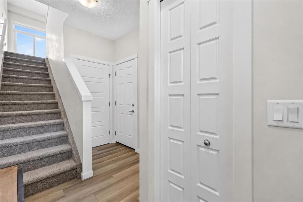246 Cranbrook Square SE, Calgary — photo 3 of 40