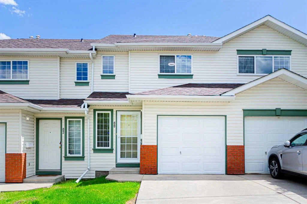 88 Country Hills Villas NW, Calgary — main listing photo