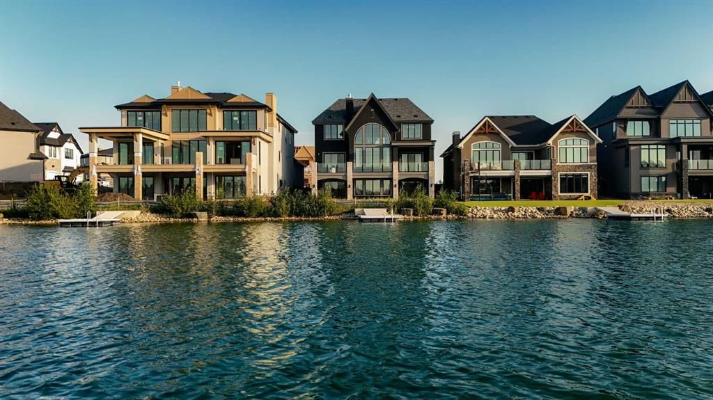 62 Marina Island SE, Calgary — photo 3 of 50