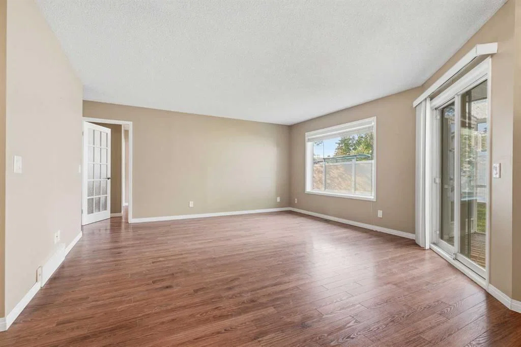 11 Macewan Park Heights NW, Calgary — photo 3 of 40