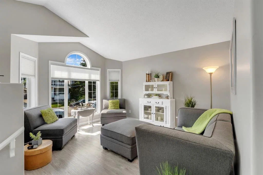 173 Harvest Rose Circle NE, Calgary — photo 4 of 50