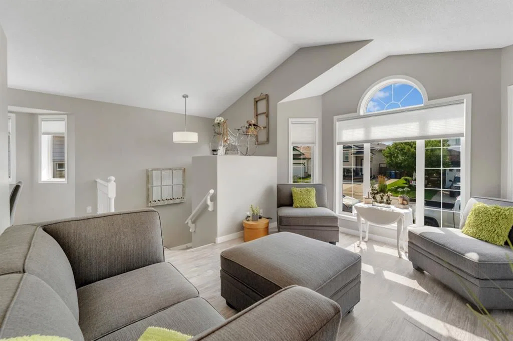 173 Harvest Rose Circle NE, Calgary — photo 5 of 50