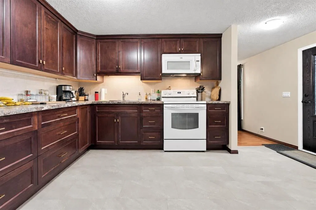 55 Macewan Park Way NW, Calgary — photo 4 of 28