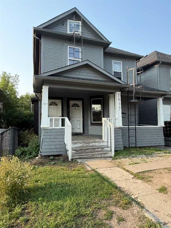 1617 12 Avenue SW, Calgary — main listing photo