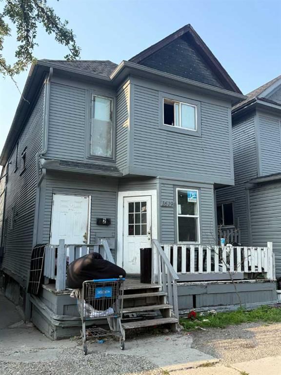 1619 12 Avenue SW, Calgary — photo 2 of 5