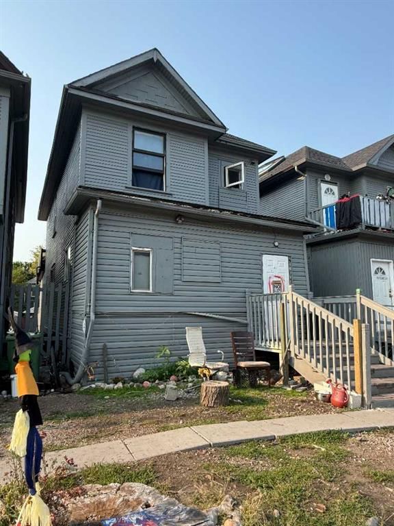 1621 12 Avenue SW, Calgary — photo 2 of 5